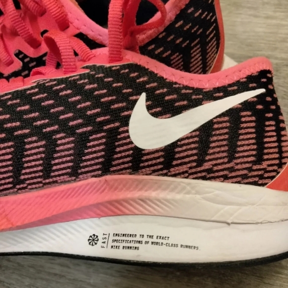 Nike Pegasus 2 Running Shoe - Picture 2 of 6